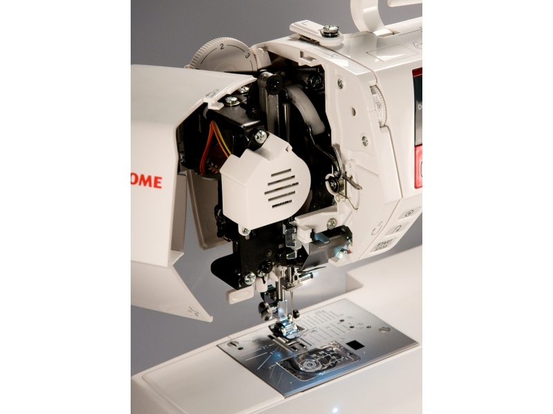 Šicí stroj Janome 607TXL